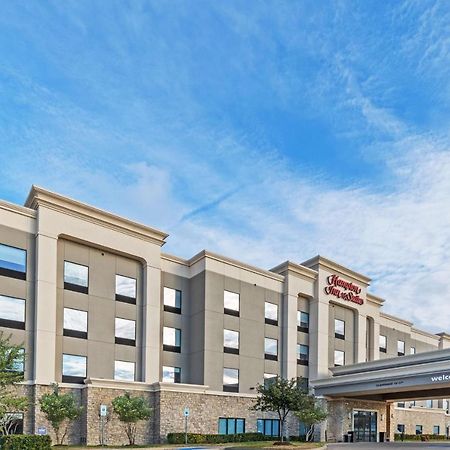 Hampton Inn & Suites Dallas I-30 Cockrell Hill, Tx Exterior photo