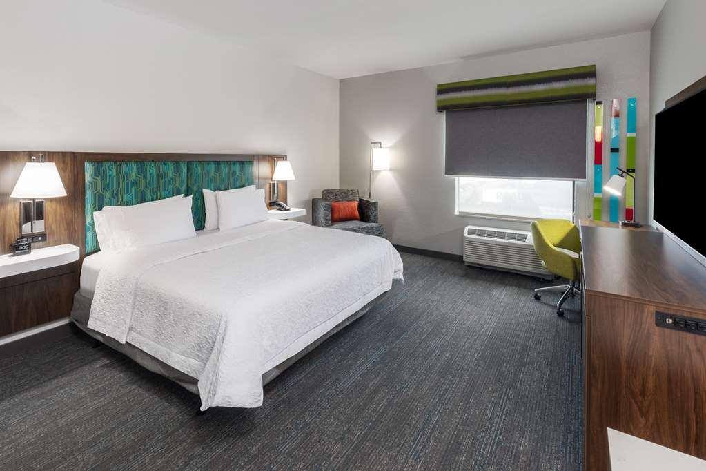 Hampton Inn & Suites Dallas I-30 Cockrell Hill, Tx Room photo